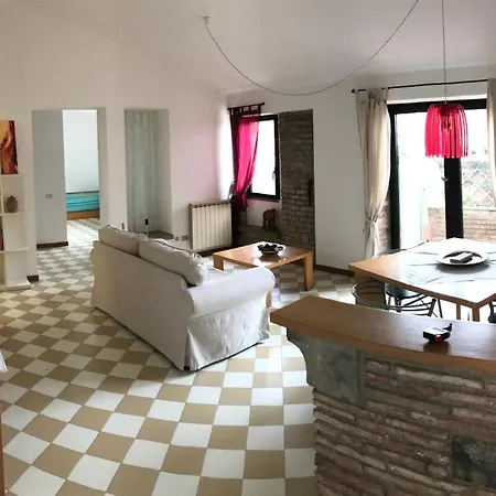 Apartment La Mansarda *